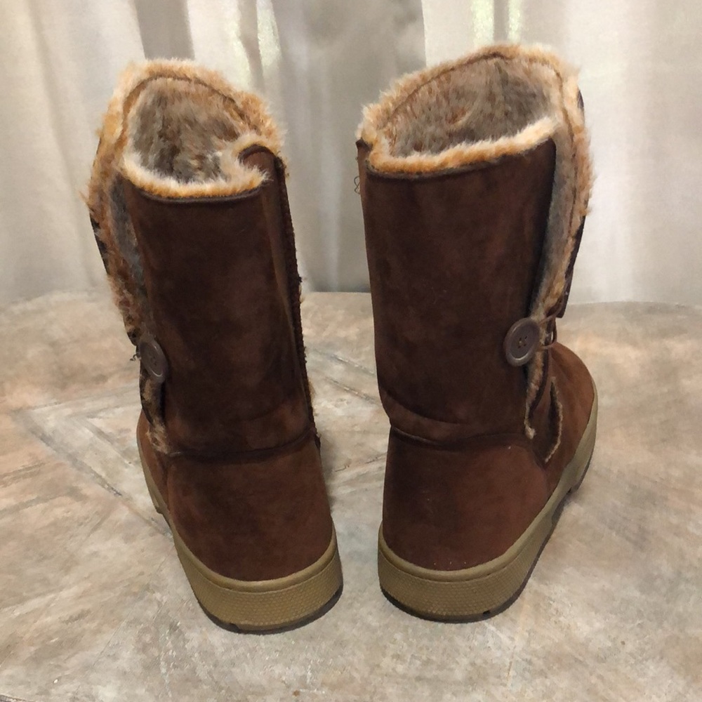 FINAL MARKDOWN!  3-7-25 HOST PICK!!  Preloved Rampage 9.5 Artik Brown Boots! - Picture 3 of 14